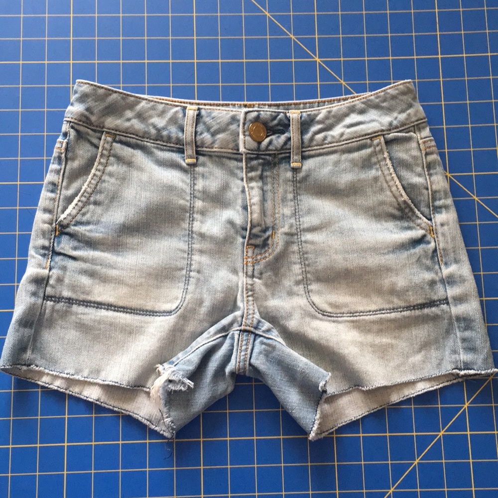 American Eagle shorts Natural waist shorts